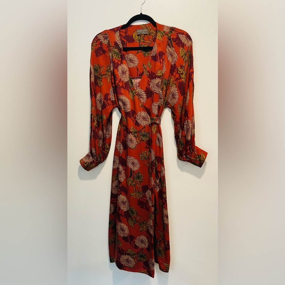 Dress Forum Floral Wrap Dress Women’s Size Small